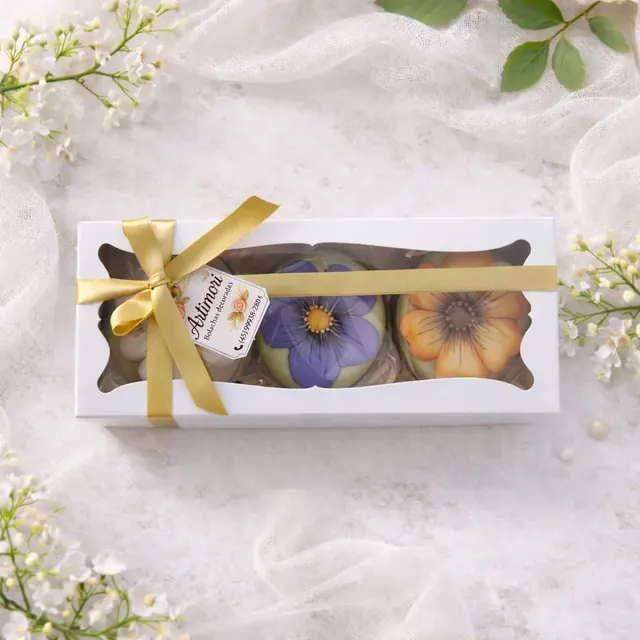 Caixa com Bolachas Florais - Kit 3 Unidades - Caixa Floral com Bolachas de Especiarias Decoradas — Kit 3 Unidades Variação 1 - Imagem 1